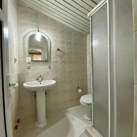 Hotel Amanda Kemer