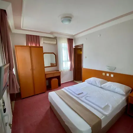 Amanda Hotel